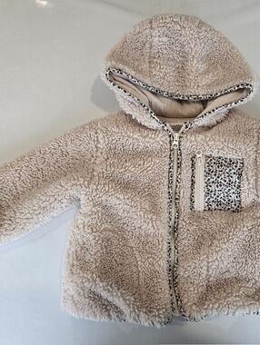 Zara Cozy Sherpa Hooded Jacket in Light Beige, Floral Trim Toddler Girls 18-24M